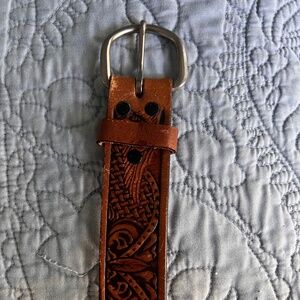 Embossed leather belt with Eagles